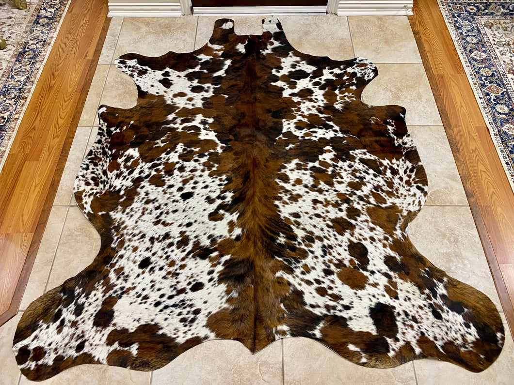 Colombian Cowhide Fur Rug - Natural Exotic Spots - XL/JUMBO